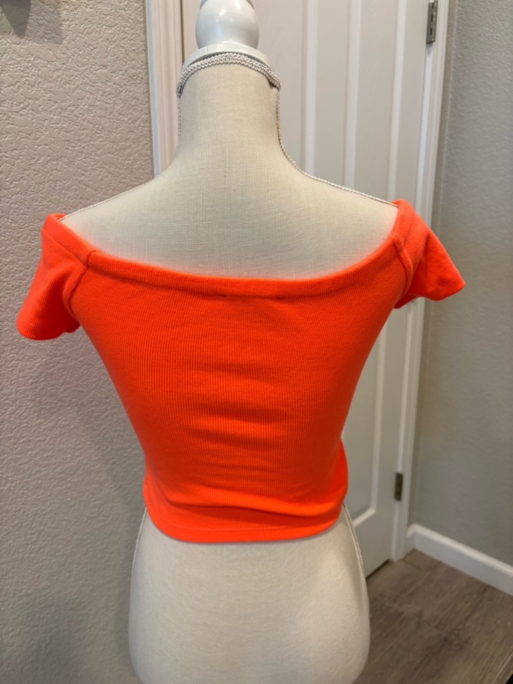 Off-Shoulder Ribbed Crop Top - Orange - Picture 2 of 3